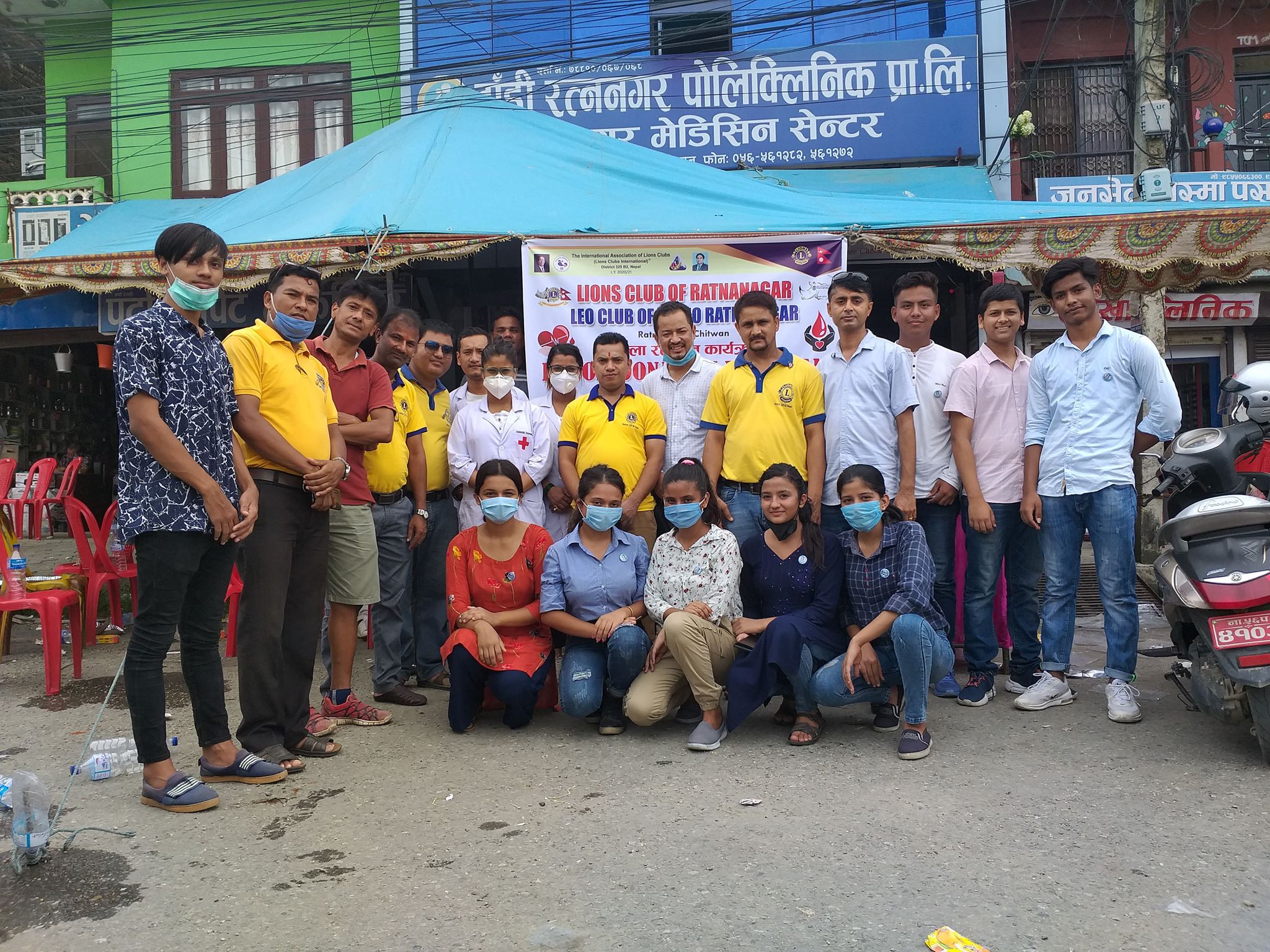 रत्ननगरमा रक्तदान : १२५ जनाले दिए रगत